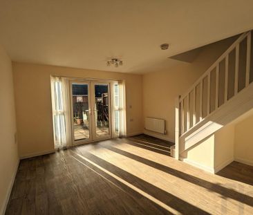 2 bedroom terraced house to rent - Photo 3