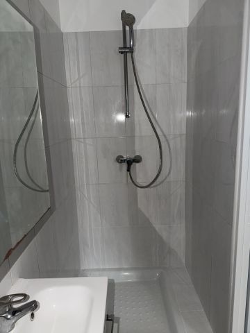 Location Appartement 1 pièce 21m² ST MAUR DES FOSSES 94210 - Photo 5