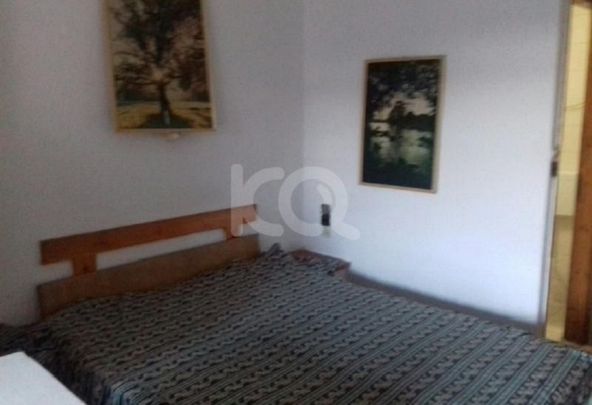 ΚΟΚΚΙΝΗ ΧΑΝΙ 1ΧΩΡΗ ΓΚΑΡΣΟΝΙΕΡΑ ΕΝΟΙΚΙΑΣΕΙΣ 12140 - Photo 1