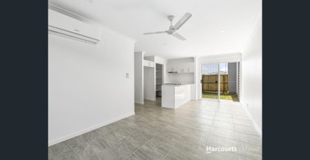 LARGE BEDROOMS & MOVE IN READY!! - Photo 5