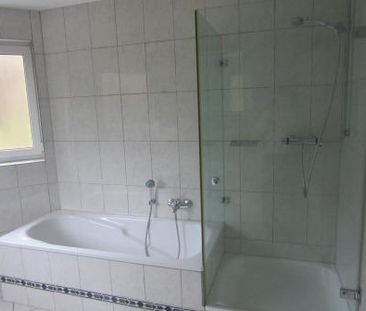 Tolle 3- Zimmerwohnung mit Balkon und Gartenteil - Foto 1