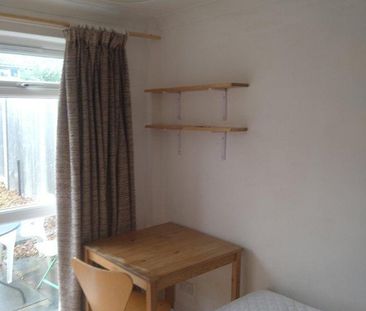 4 bedroom house share to rent - Photo 5