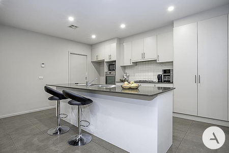 125 Kambalda Cres,Fisher - Photo 4