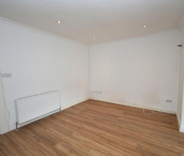 3 bedroom detached bungalow to rent - Photo 6