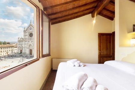 Piazza di Santa Croce, Florence, Tuscany 50122 - Photo 4