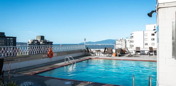 The Martinique - Photo 2