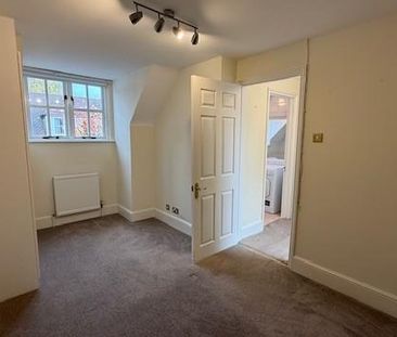 Hillier Road, Guildford - 2 bedrooms Property for lettings - Seymours - Photo 4