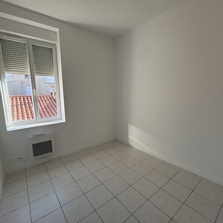 Location Appartement 3 pièces 51m² NARBONNE 11100 - Photo 1