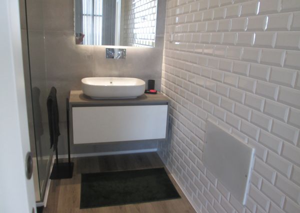 Fantástico apartamento T1 mobilado e equipado, novo, com vistas deslumbrantes sobre ria!