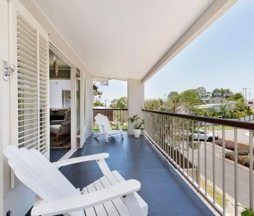 Convenient, Stylish, Family-Friendly Haven - Photo 6