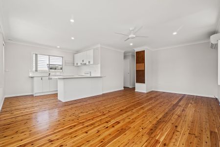 Charming home in heart of Empire Bay - Photo 3