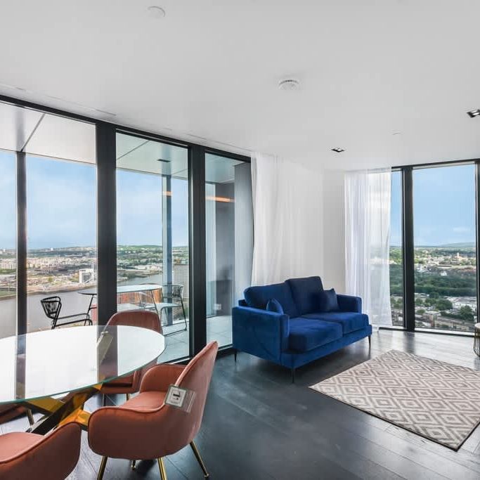 Amory Tower, Marsh Wall E14 - Photo 1