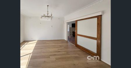 Spacious and Inviting Family Home - Photo 3