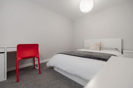 2 bedroom flat to rent - Photo 3