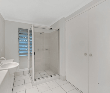 FURNISHED 1 BEDROOM UNIT IN PRIME CITY FRINGE LOCATION - Photo 2