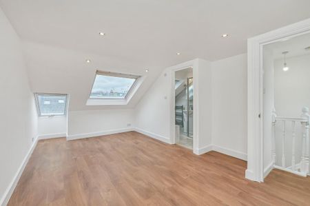 4 bedroom terraced house to rent - Photo 5