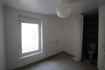 APPARTEMENT T3 A LOUER - Photo 2