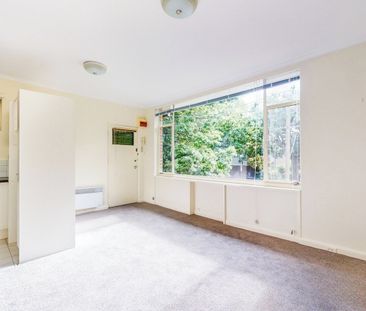 Sunny and spacious - Photo 4