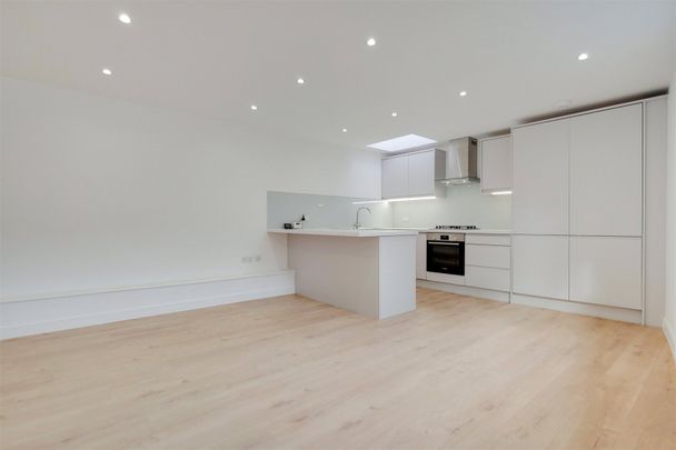 Bermondsey Street, London, SE1 3UF - Photo 1