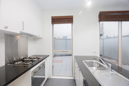 50/84 Trenerry Crescent, Abbotsford VIC 3067 - Photo 3