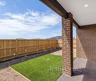 7 Anglers Avenue, Point Cook - Photo 6