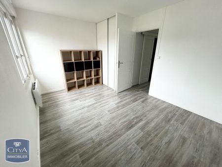 Location Appartement 3 pièces 71m² VALENCIENNES 59300 - Photo 3