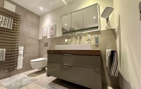 Neuwertig und mitten im Dorfzentrum - Photo 5