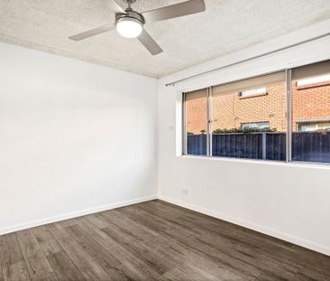 2/21 Kemblawarra Road - Photo 3