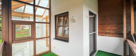 Großzügige 3-Zimmer-Wohnung mit Wintergarten und Balkon in ruhiger Lage - Foto 1