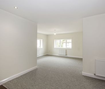 2 bedroom apartment to rent Ashley Road, Poole, BH14 - Photo 4