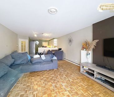 Ruim Appartement met 3 slaapkamers in het centrum van Brasschaat - Photo 4