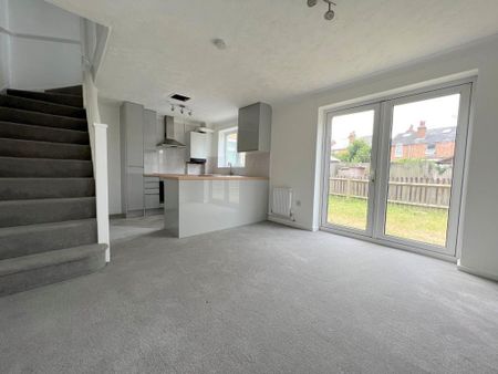 1 bedroom terraced house to rent - Photo 4