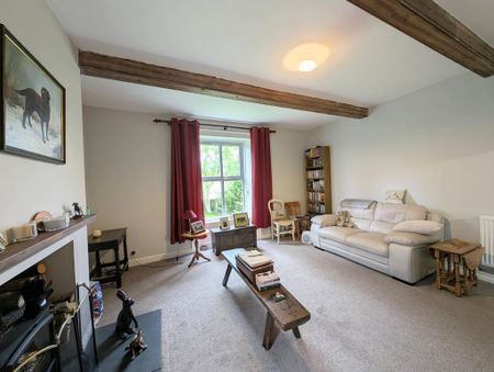 2 bedroom semi-detached house to rent - Photo 3