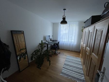 APPARTEMENT MANSARDÉ DE 3 PIÈCES À KRIENS (LU), MEUBLÉ, TEMPORAIRE - Foto 5