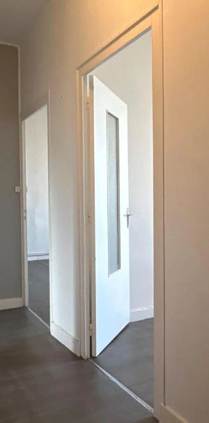 Appartement à louer 2 pièces 57.3m² - Photo 1