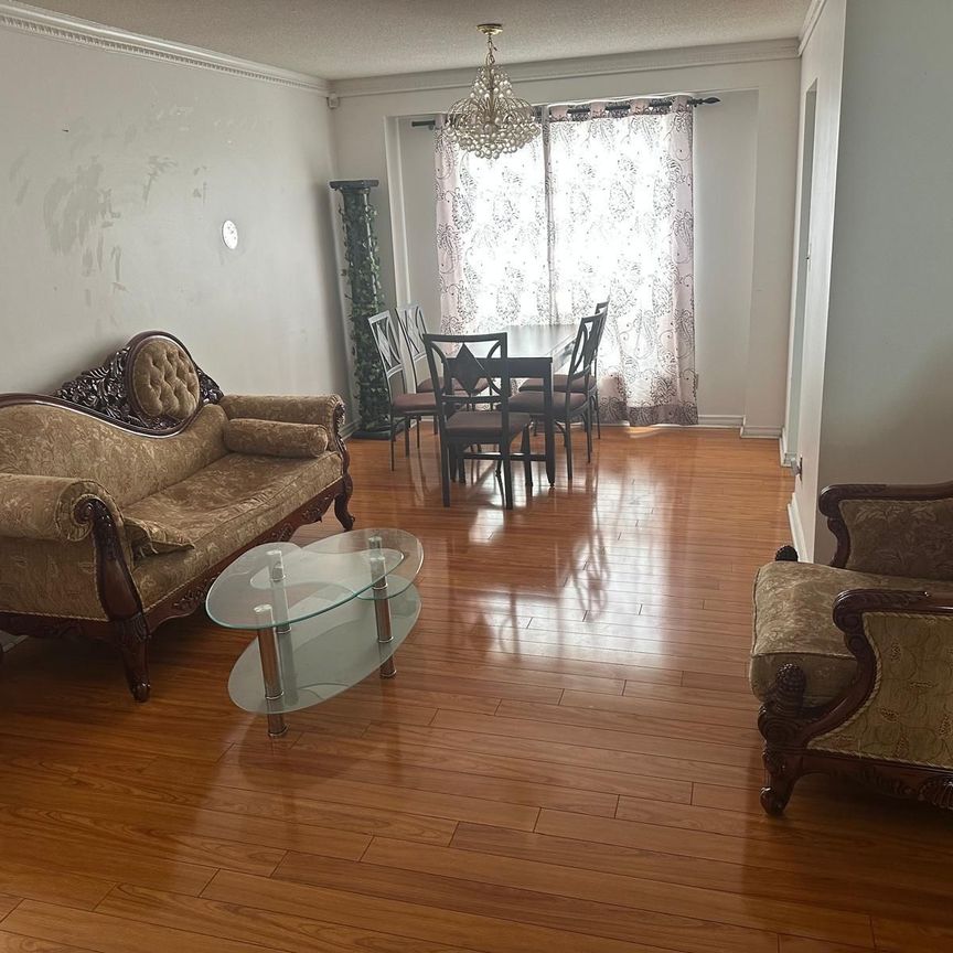 For Lease - 18 Sheldrake Court, Brampton, Ontario - Photo 1