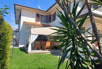 Via Giovanni Agnelli, 82, Forte dei Marmi, Tuscany 55042