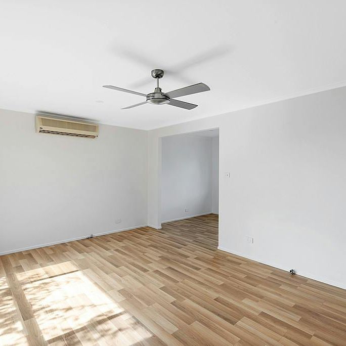 Three Bedroom Home in Great Location! - Photo 1