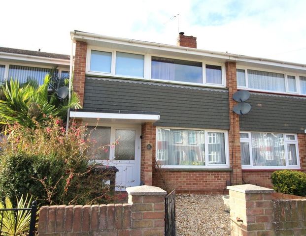 3 bedroom terraced house to rent - Photo 1
