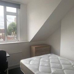 Student Properties to Let - Photo 1