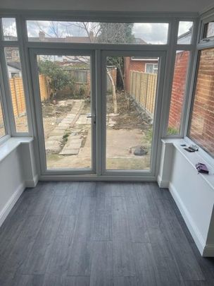 4 bedroom terraced house to rent - Photo 1