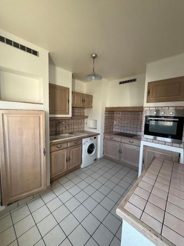 Location Appartement 2 pièces 40m² ST ETIENNE 42100 - Photo 5