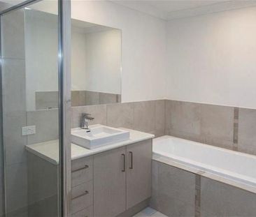 🏡 For Rent: 30/37 Wildey Street, Raceview QLD 4305 - Photo 1