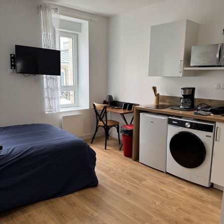 Location Appartement 1 pièce 17m² - Photo 4