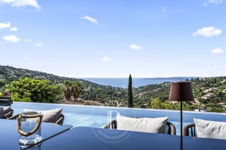 LOCATION SAISONNIÈRE - ROQUEBRUNE-SUR-ARGENS - VUE MER PANORAMIQUE - 4 CHAMBRES - Photo 4