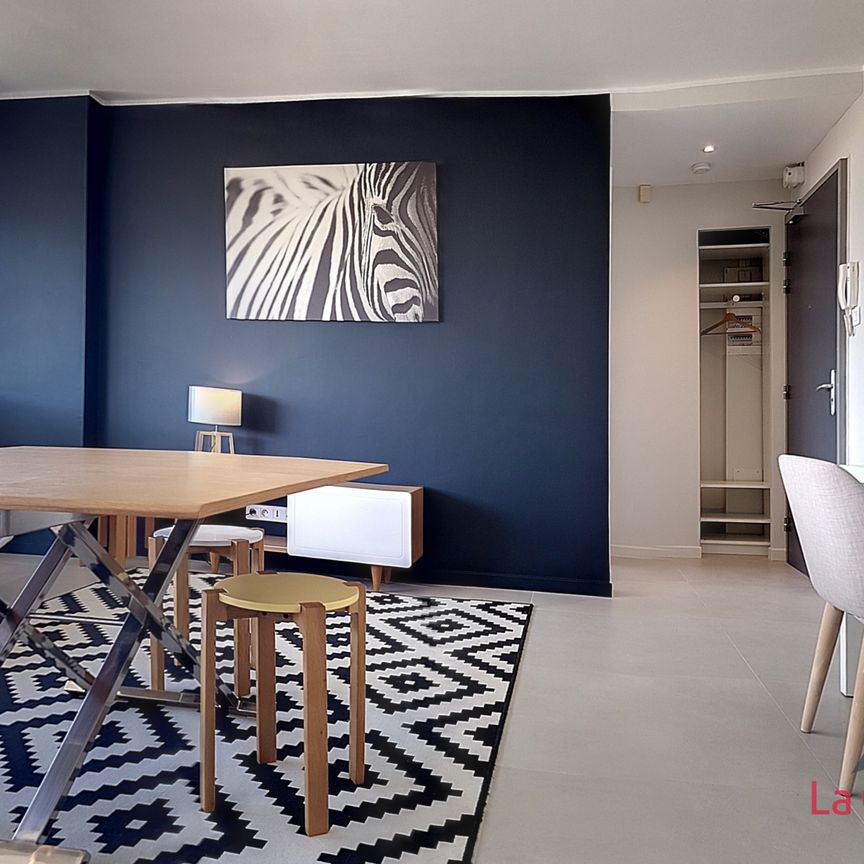 Location Appartement 2 pièces 41m² MARSEILLE 9ème - Photo 1