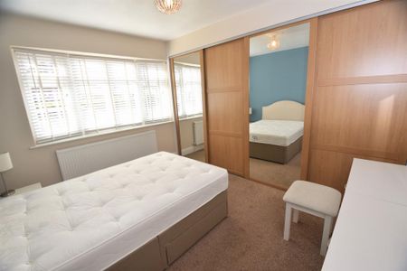 2 bedroom detached bungalow to rent - Photo 3