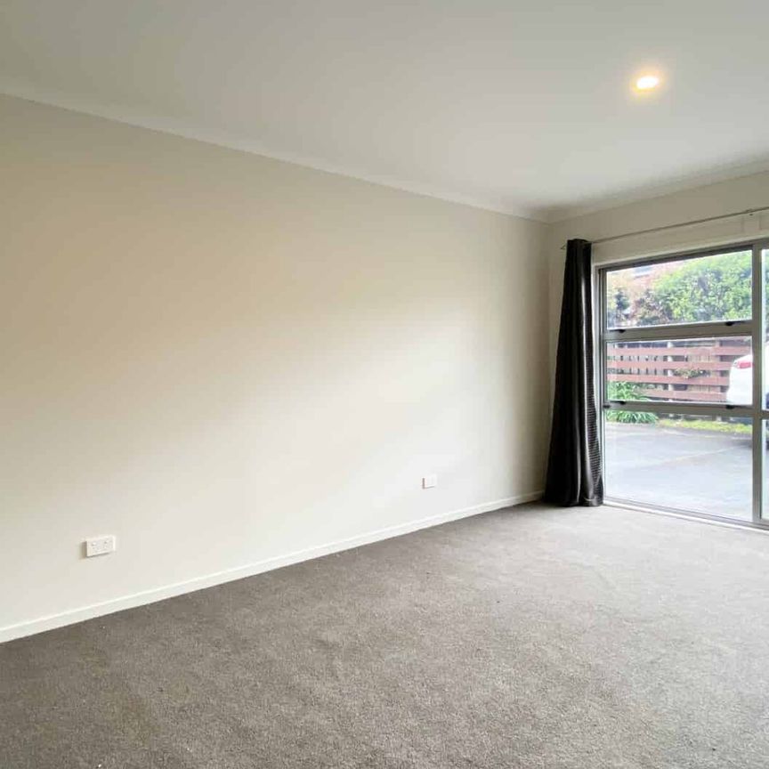 HOWICK, 3 BEDROOMS - Photo 1
