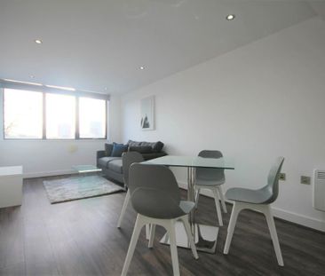 2 bedroom apartment to rent - Photo 2
