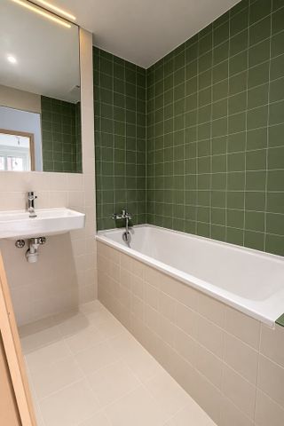 Logement rénové au centre ville. - Photo 4